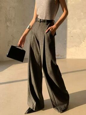 Commense Wide-Leg High-Waist Trousers in Charcoal